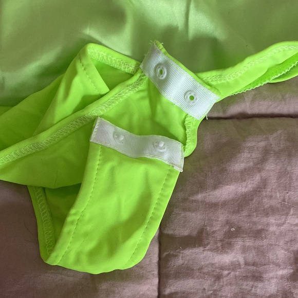 WeWoreWhat Lime Green Bodysuit - Picture 2 of 4